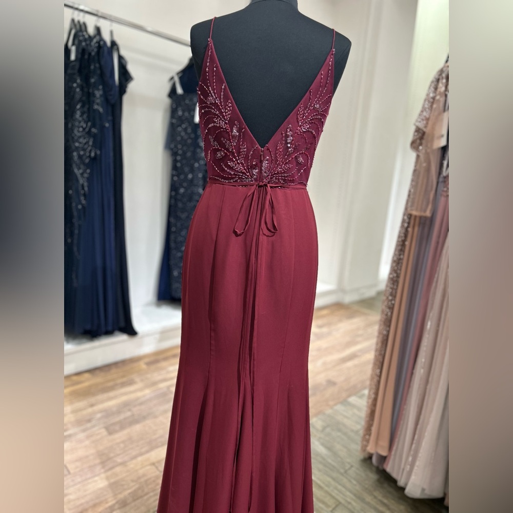 40325 Adriana Papell Evening Dress - Picture 2 of 5